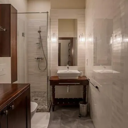 Spacious And Quiet In The Centre