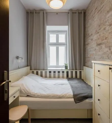 Spacious And Quiet In The Centre Poznan