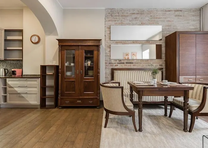 Spacious And Quiet In The Centre Apartment *